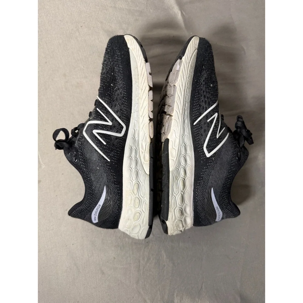 New Balance Fresh Foam X 880v12 Black White Running Shoes Womens 9 Wide